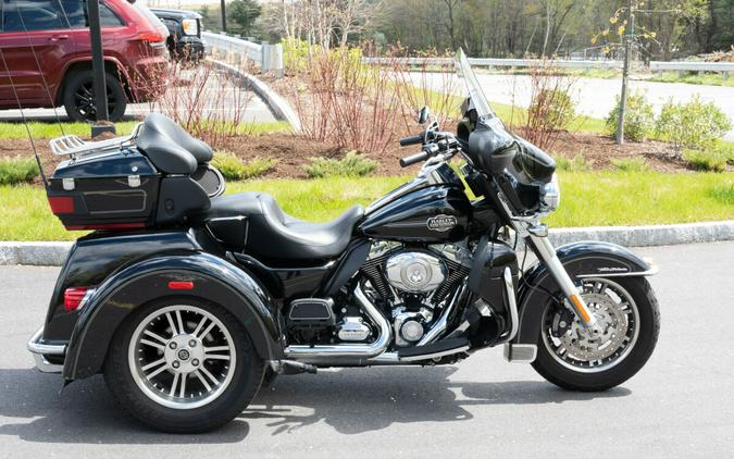 2013 Harley-Davidson Tri Glide Ultra Classic FLHTCUTG