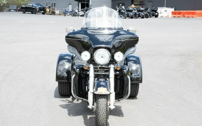 2013 Harley-Davidson Tri Glide Ultra Classic FLHTCUTG