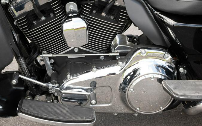 2013 Harley-Davidson Tri Glide Ultra Classic FLHTCUTG