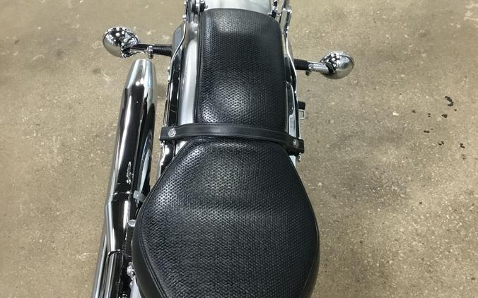 2014 Yamaha V Star 650 Custom