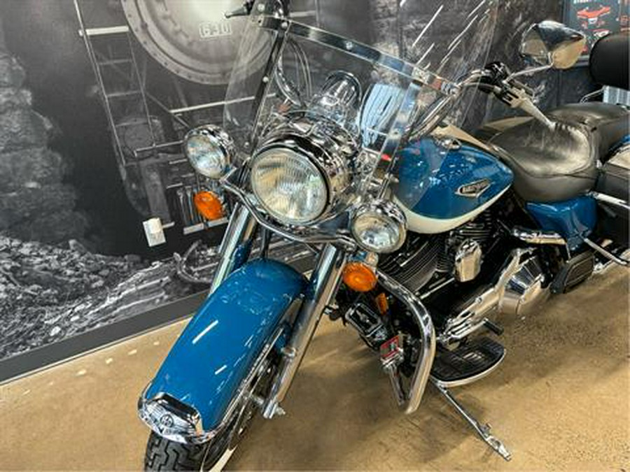 2001 Harley-Davidson FLHRCI Road King® Classic