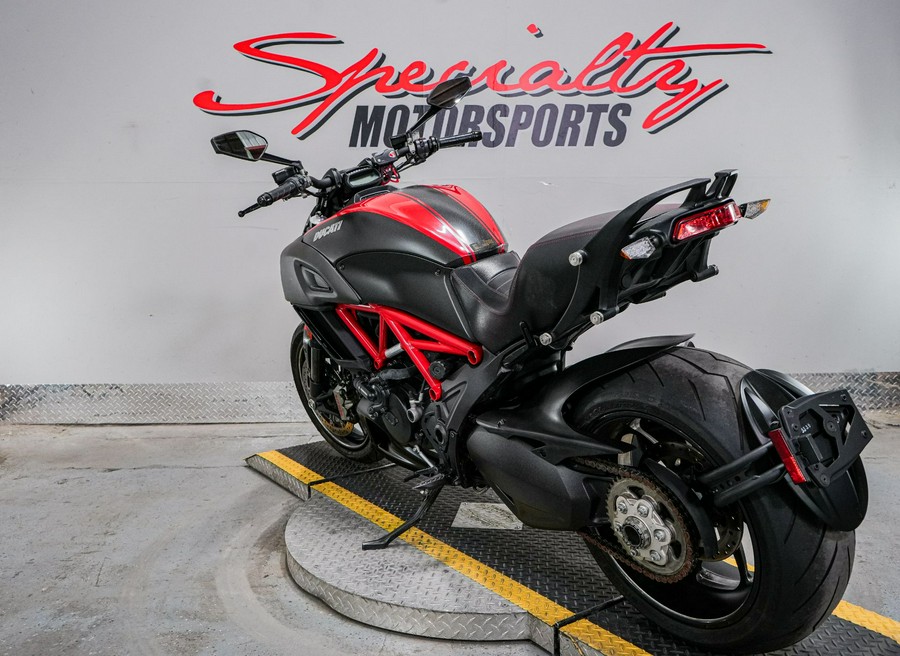 2015 Ducati Diavel Carbon