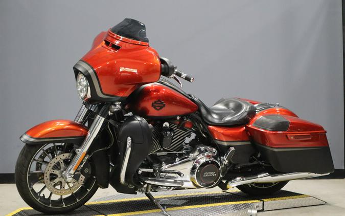 2018 Harley-Davidson CVO Street Glide