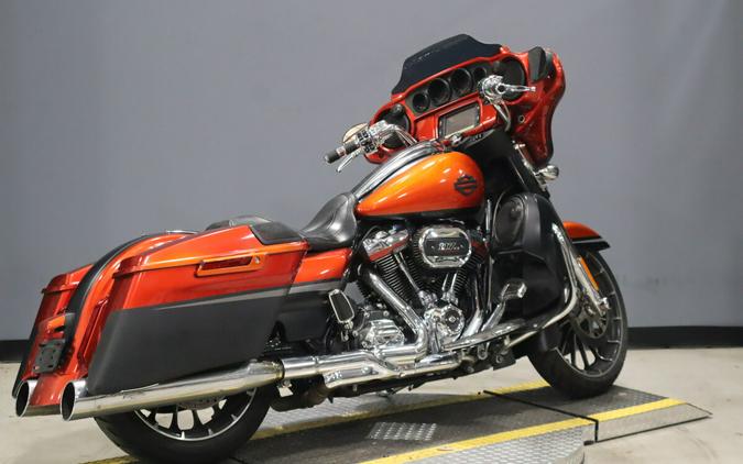 2018 Harley-Davidson CVO Street Glide FLHXSE