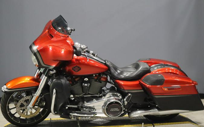 2018 Harley-Davidson CVO Street Glide FLHXSE