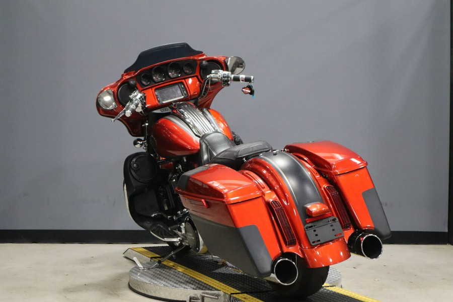 2018 Harley-Davidson CVO Street Glide