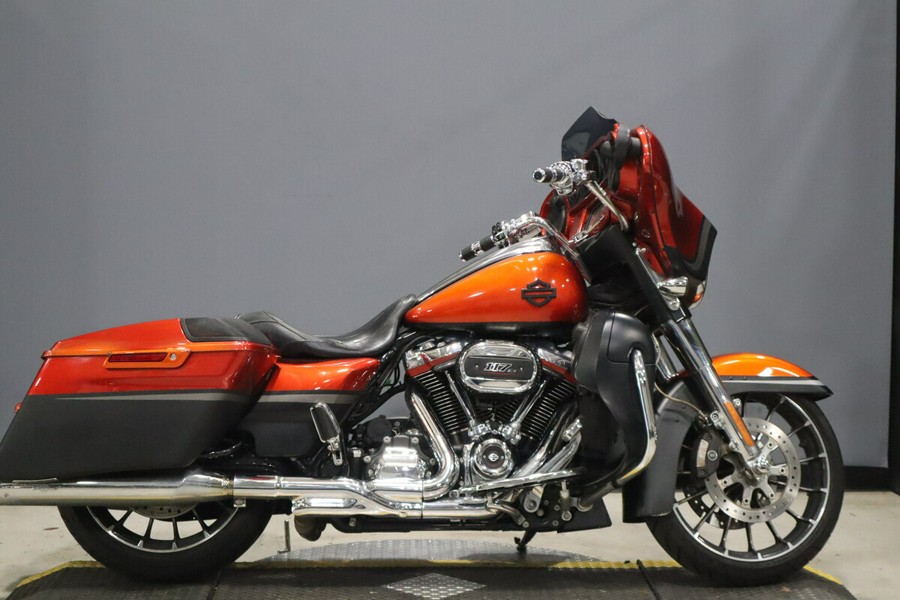 2018 Harley-Davidson CVO Street Glide FLHXSE
