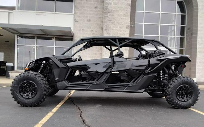 2026 Can-Am Maverick X3 MAX X Ds Turbo RR Triple Black_4.5 In