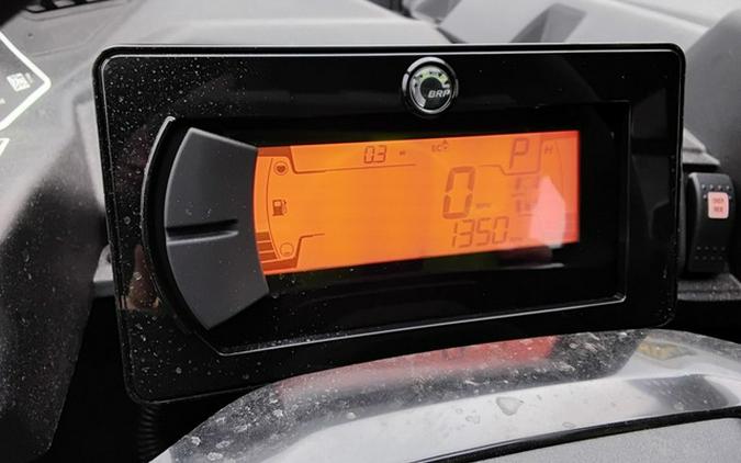 2026 Can-Am Maverick X3 MAX X Ds Turbo RR Triple Black_4.5 In