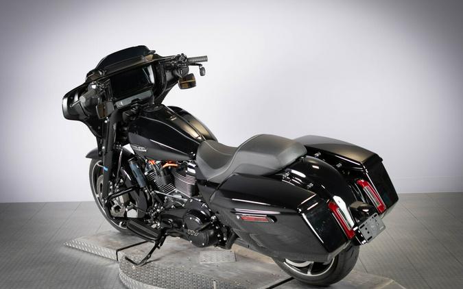 2024 Harley-Davidson Street Glide FLHX