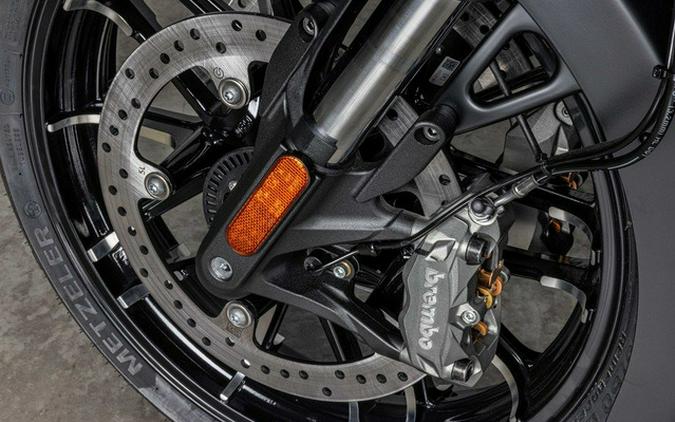 2026 Indian Pursuit Dark Horse 112 w/ PowerBand Audio Black
