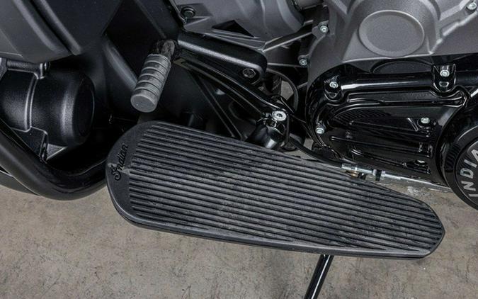 2026 Indian Pursuit Dark Horse 112 w/ PowerBand Audio Black
