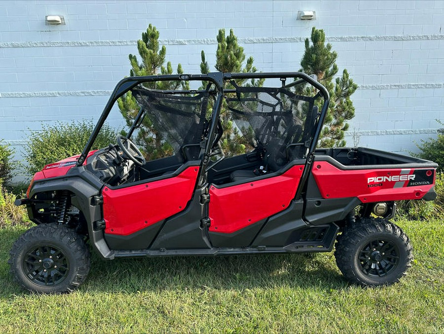 2024 Honda® Pioneer 1000-6 Deluxe Crew