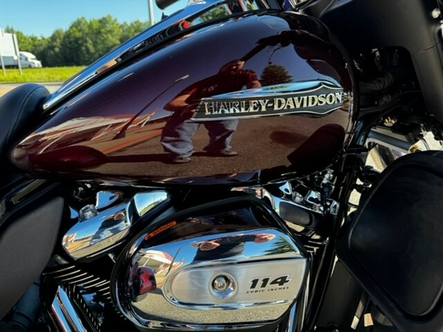 2019 Harley-Davidson Tri Glide Ultra Twisted Cherry