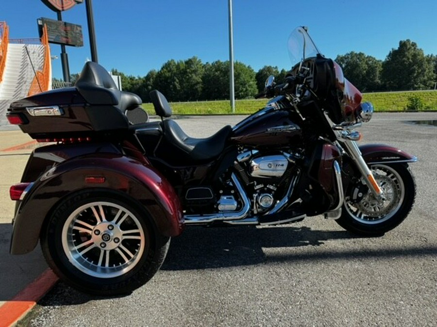 2019 Harley-Davidson Tri Glide Ultra Twisted Cherry