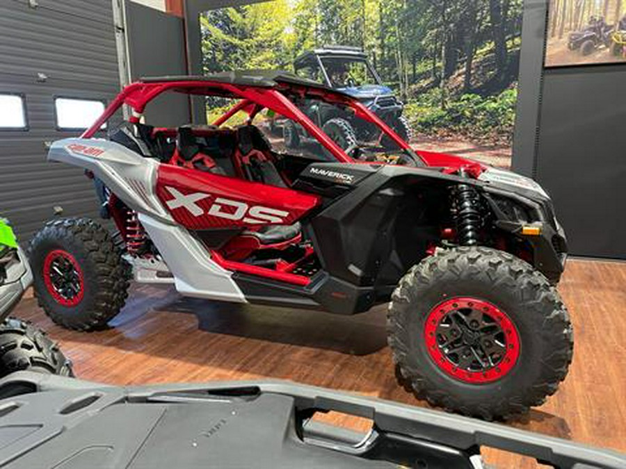 2025 Can-Am Maverick X3 X DS Turbo RR with Smart-Shox
