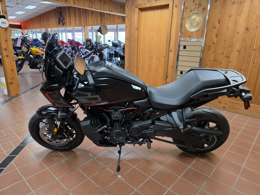2025 Harley-Davidson Pan America® 1250 ST