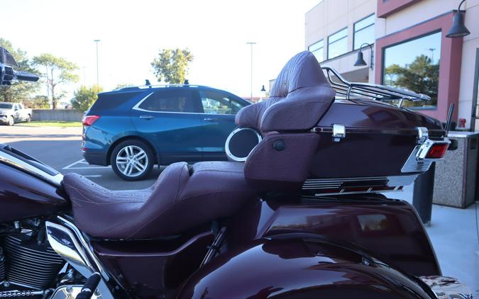 2019 Harley-Davidson Tri Glide Ultra (FLHTCUTG)