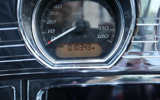 2019 Harley-Davidson Tri Glide Ultra (FLHTCUTG)