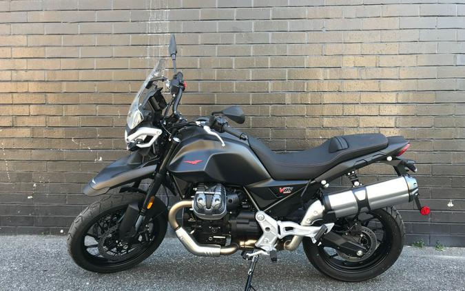 2025 Moto Guzzi V85 Strada