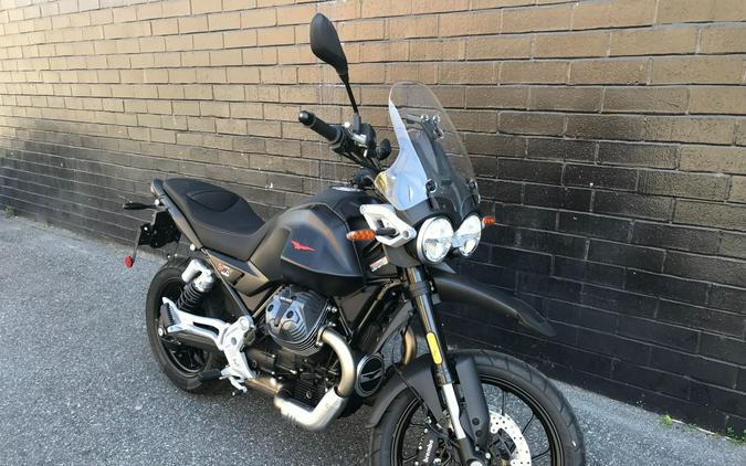 2025 Moto Guzzi V85 Strada