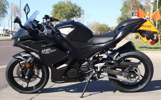 2026 Kawasaki Ninja® 500 ABS Metallic Flat Spark Black