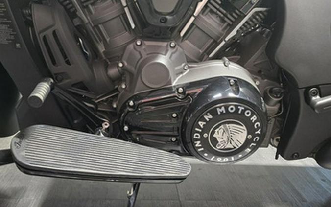 2026 Indian CHALLENGER DARK HORSE + 112 PACKAGE