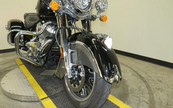 2024 Indian Motorcycle® Springfield® Black Metallic/Titanium Metallic