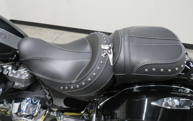 2024 Indian Motorcycle® Springfield® Black Metallic/Titanium Metallic