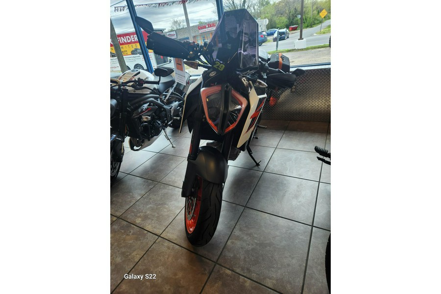 2018 KTM 1290 SUPER DUKE R