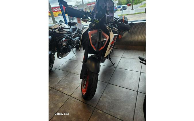 2018 KTM 1290 SUPER DUKE R