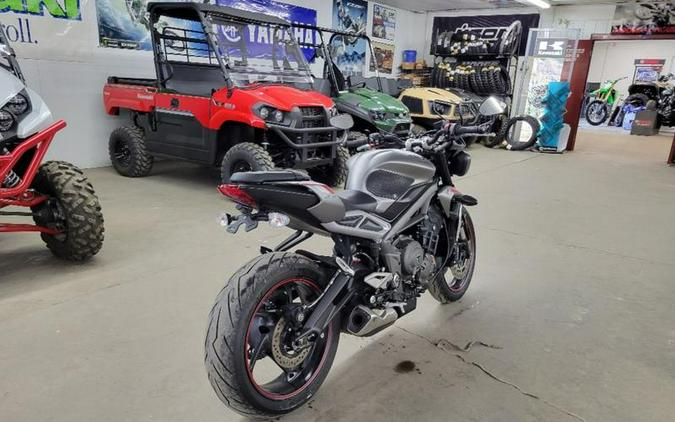 2022 Triumph Street Triple R Low Matte Silver Ice