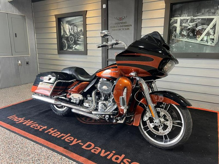 2015 Harley-Davidson® FLTRUSE - CVO™ Road Glide® Ultra