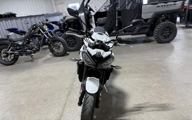 2025 Triumph Street Triple 765 R