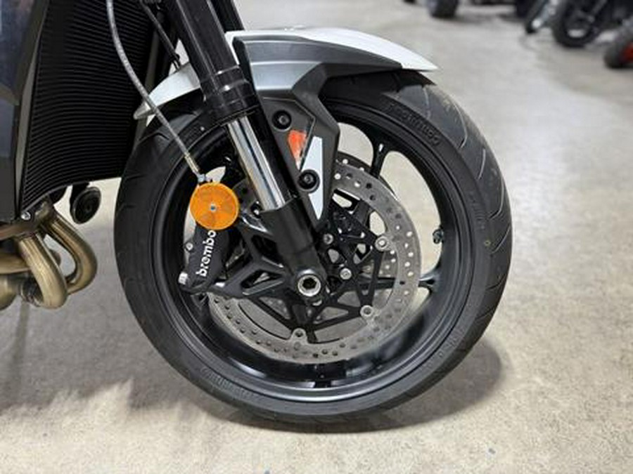 2025 Triumph Street Triple 765 R