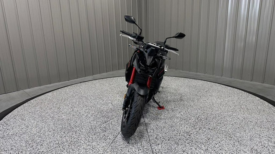 2026 Honda CB750 Hornet E-Clutch