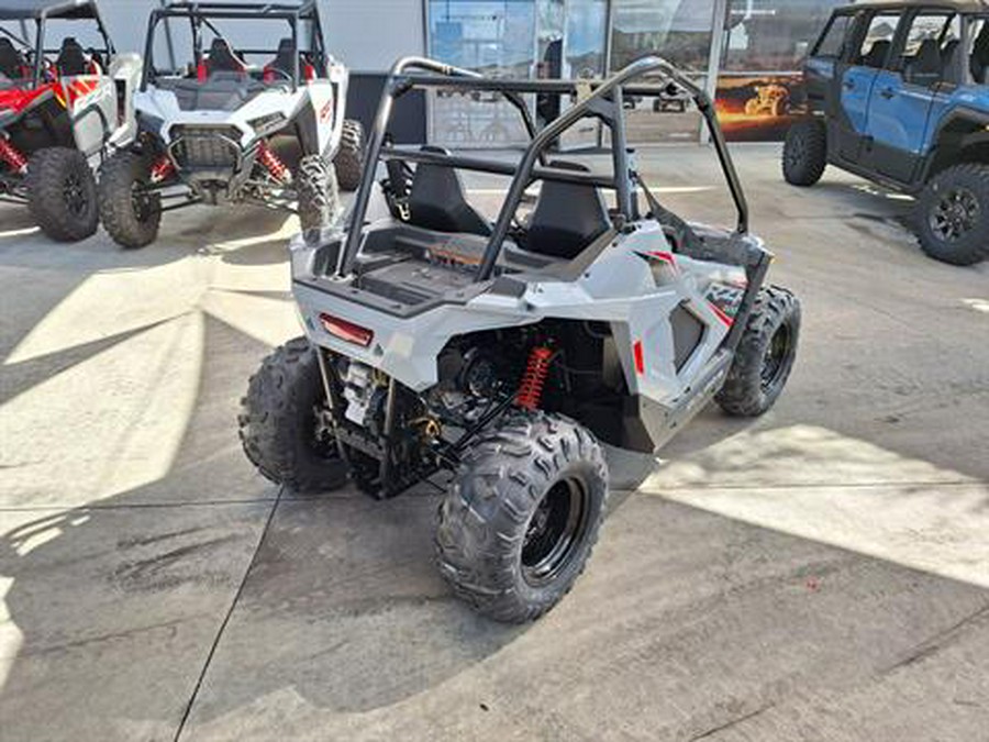 2024 Polaris RZR 200 EFI