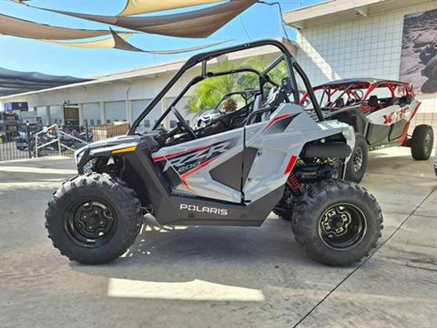 2024 Polaris RZR 200 EFI