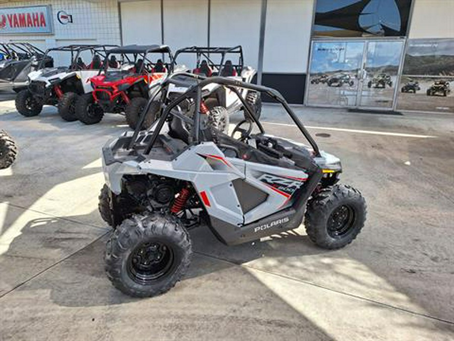 2024 Polaris RZR 200 EFI