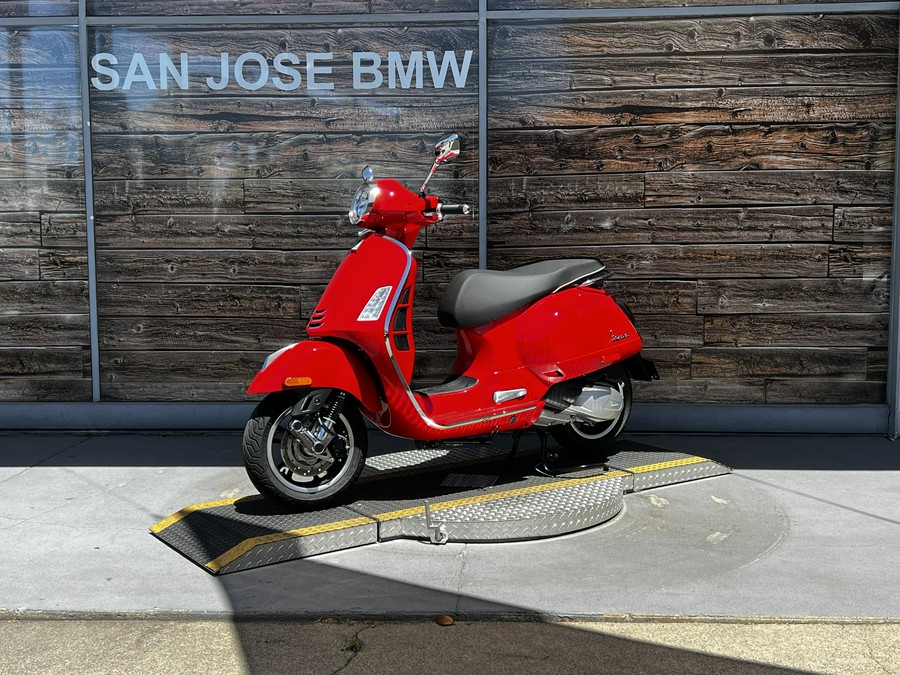 2024 Vespa GTS