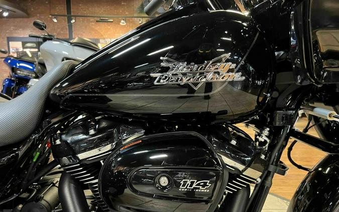 2024 Harley-Davidson Road Glide 3 Vivid Black