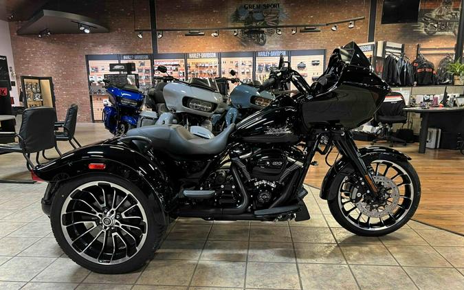 2024 Harley-Davidson Road Glide 3 Vivid Black