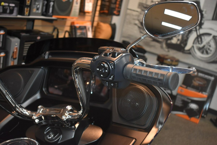 FLTRX 2025 Road Glide®