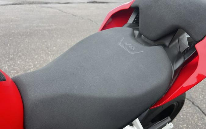 2022 Ducati Streetfighter V4 Ducati Red