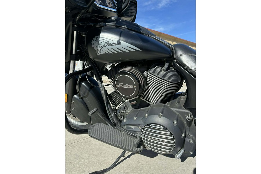 2017 CHIEFTAIN DARK HORSE, THNDR BLK SMOKE, 49S Dark Horse® - Indian Motorcycle