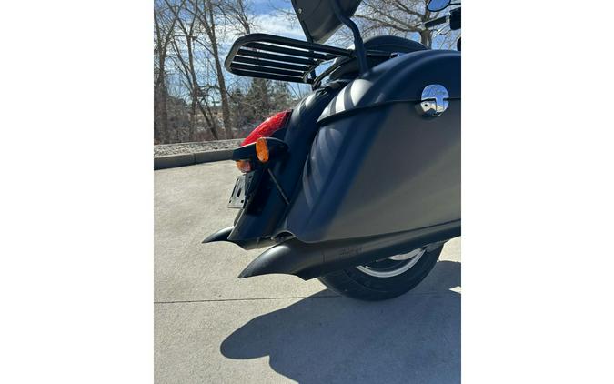 2017 Indian Motorcycle CHIEFTAIN DARK HORSE, THNDR BLK SMOKE, 49S Dark Horse®