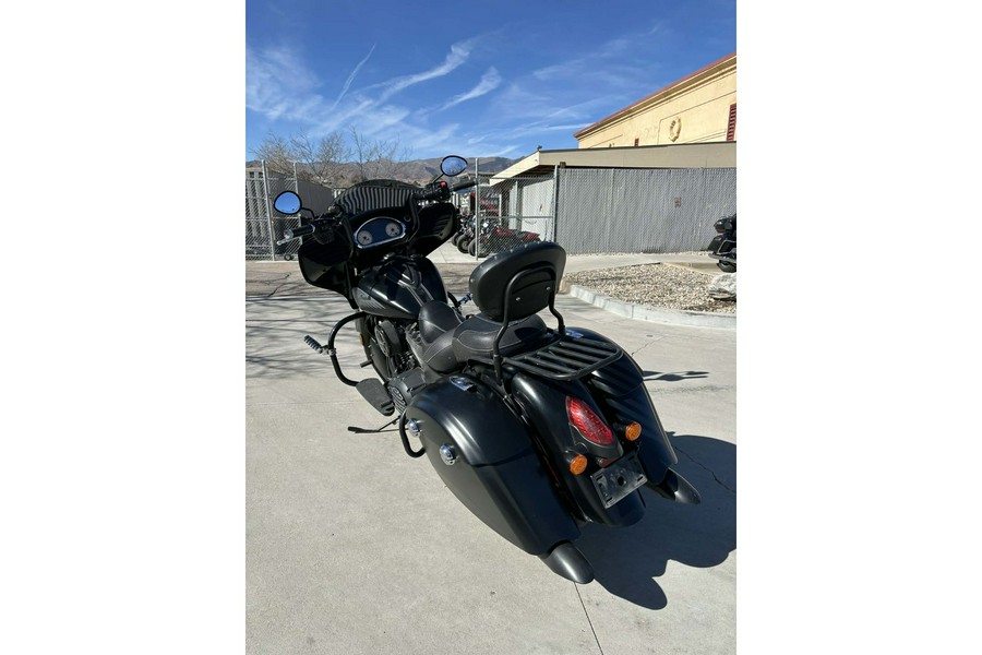 2017 CHIEFTAIN DARK HORSE, THNDR BLK SMOKE, 49S Dark Horse® - Indian Motorcycle