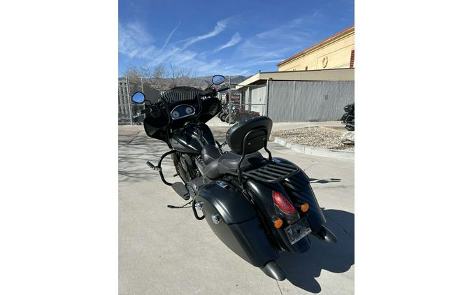 2017 Indian Motorcycle CHIEFTAIN DARK HORSE, THNDR BLK SMOKE, 49S Dark Horse®