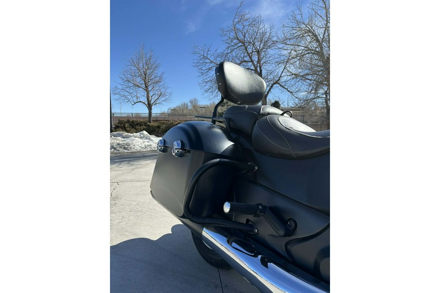 2017 CHIEFTAIN DARK HORSE, THNDR BLK SMOKE, 49S Dark Horse® - Indian Motorcycle