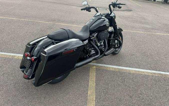 2025 Harley-Davidson® Road King® Special